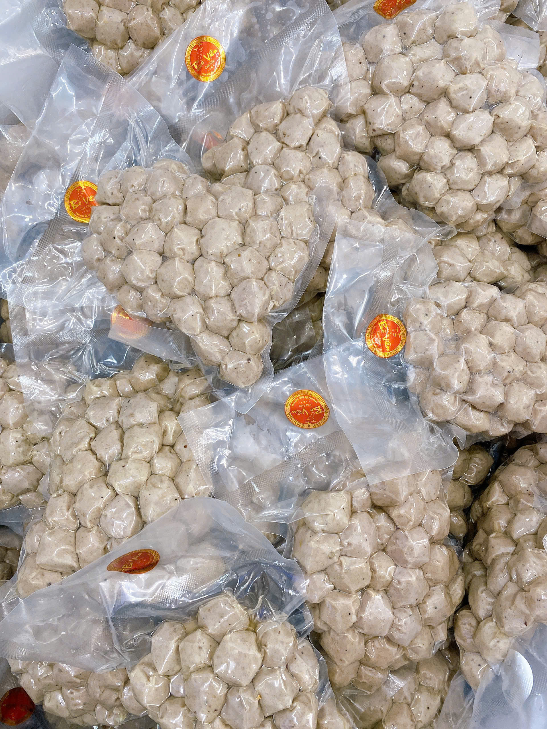 so-sanh-bo-vien-gan-và-bo-vien-thuong